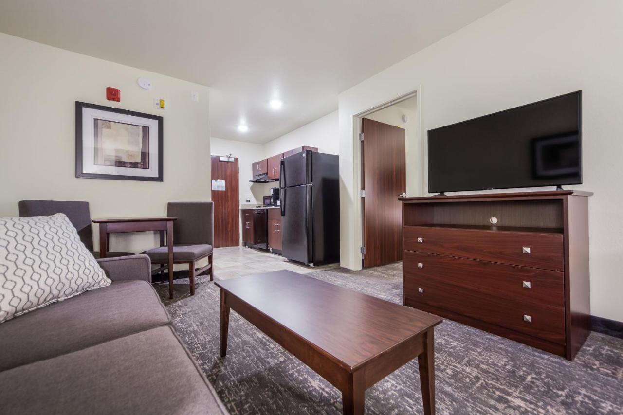 Cobblestone Inn & Suites-Fremont מראה חיצוני תמונה