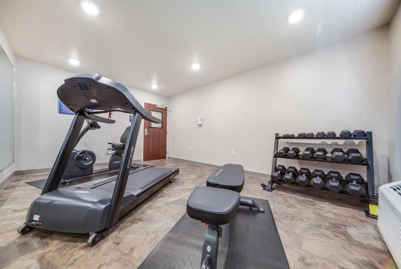 Cobblestone Inn & Suites-Fremont מראה חיצוני תמונה